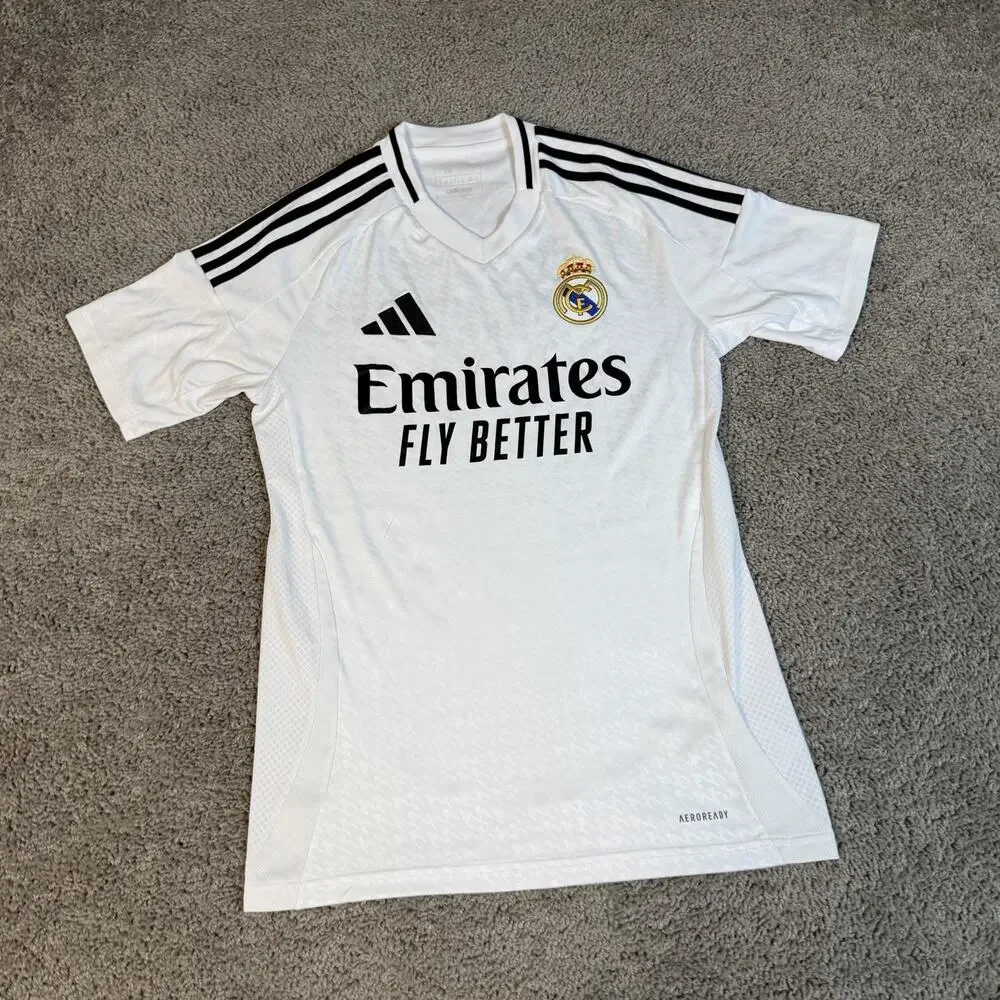 Real Madrid Jersey Mens XS White Soccer Emirates Fly Better Adidas AEROREADY